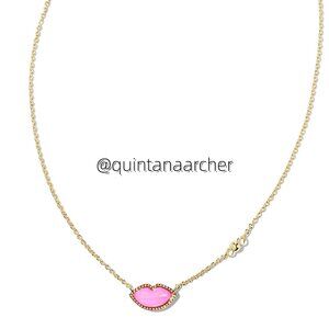 Lips Gold Pendant Necklace in Hot Pink Mother-of-Pearl